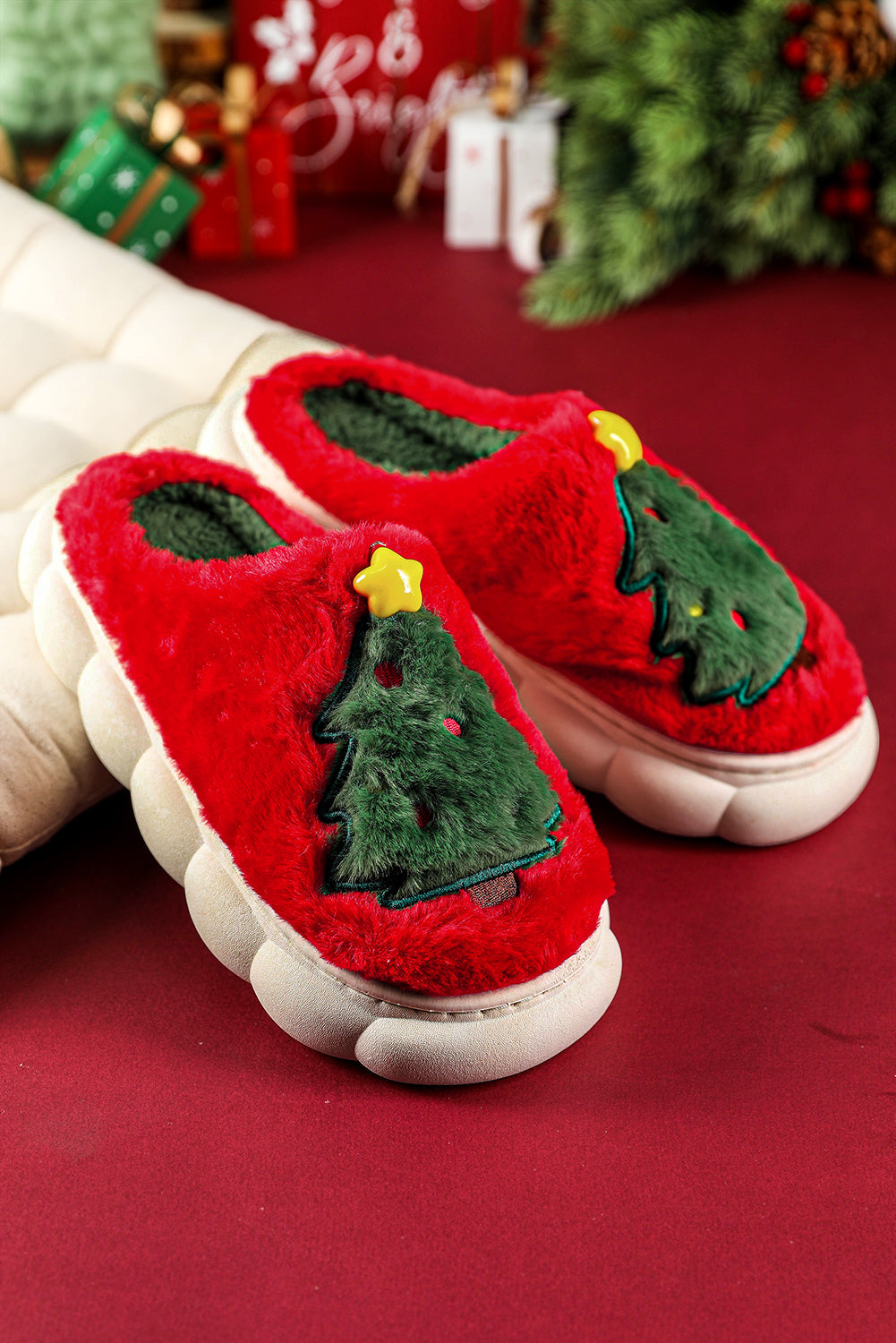 Fiery Red Christmas Tree Graphic Plush Slippers(back-order Estimated Shipping Date：11/30/2024)