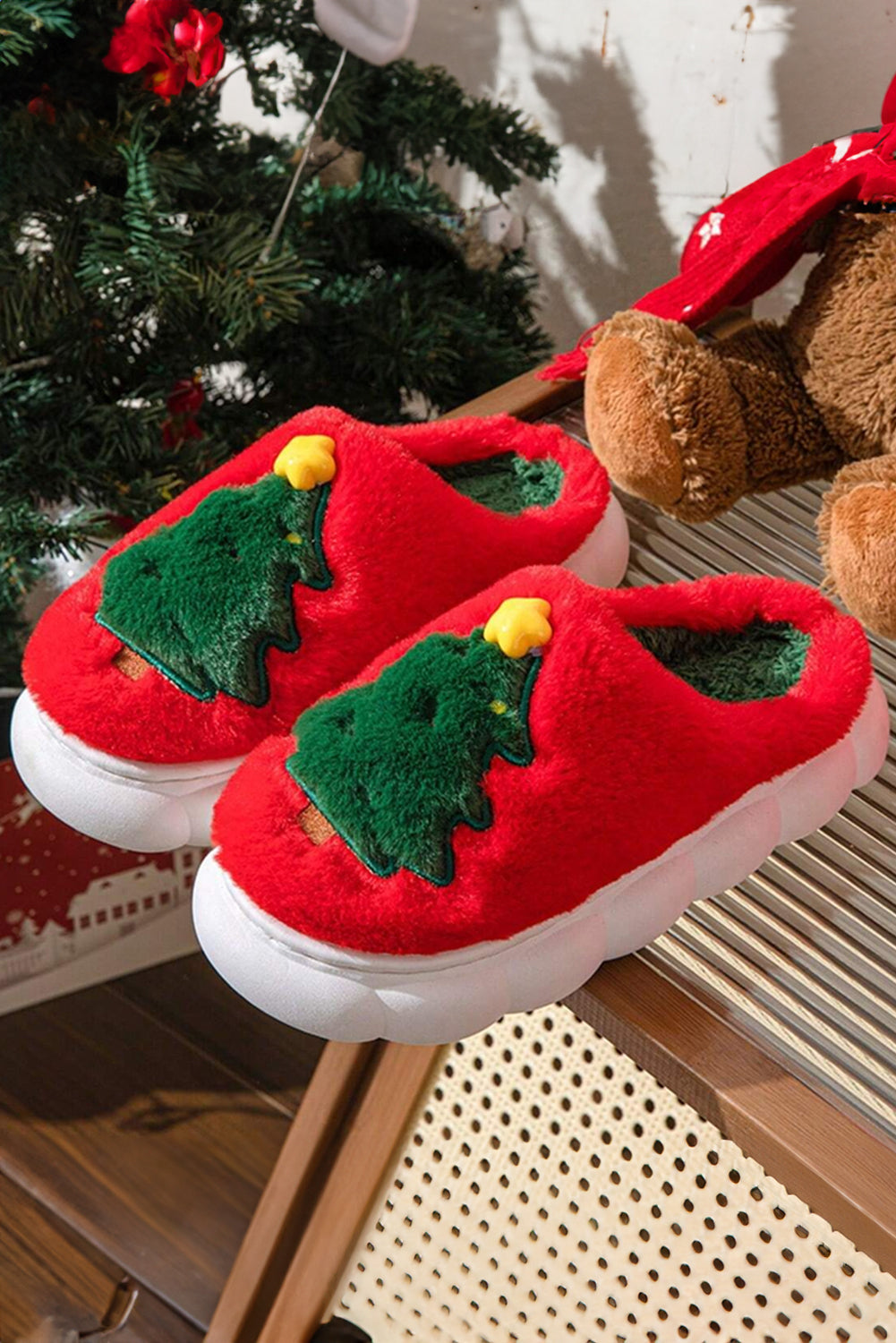 Fiery Red Christmas Tree Graphic Plush Slippers(back-order Estimated Shipping Date：11/30/2024)