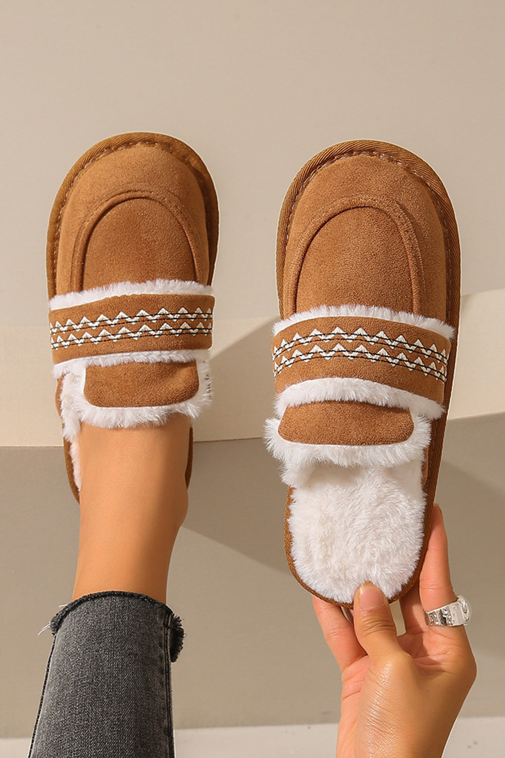 Gray Suede Wavy Striped Plush Lined Home Slippers(back-order Estimated Shipping Date：11/30/2024)