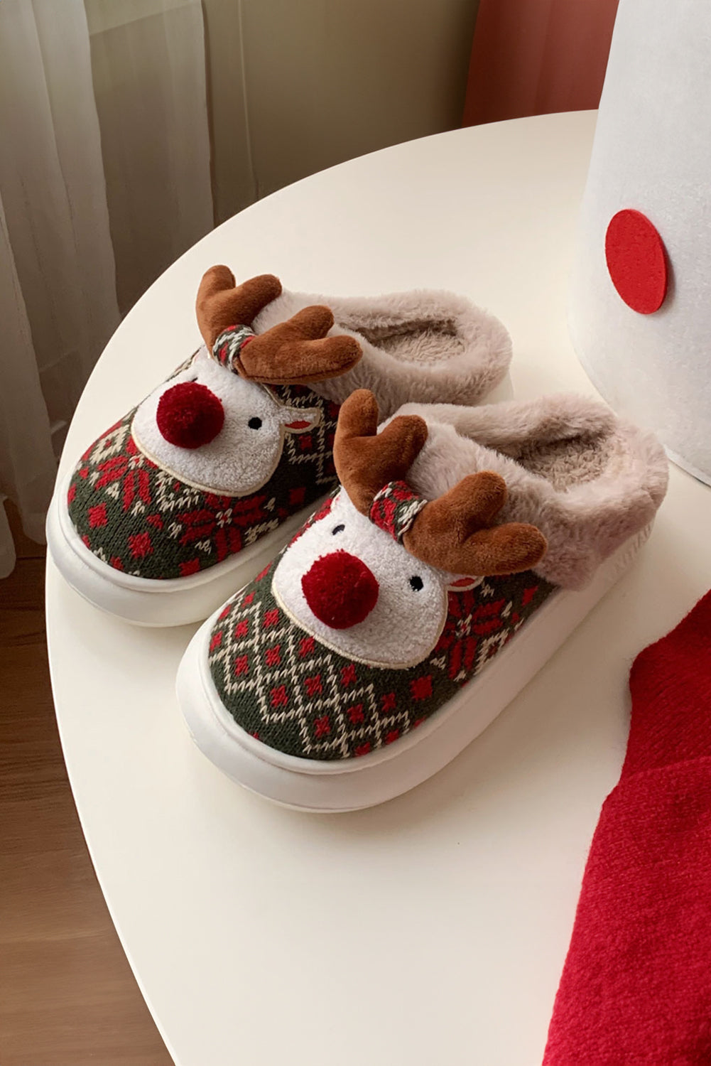 Fiery Red Christmas Cartoon Reindeer Plush Home Slippers(back-order Estimated Shipping Date：11/30/2024)